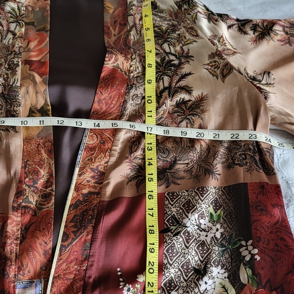 Zara Patchwork Printed  Vibrant Floral Kimono Wrap - Picture 11 of 15